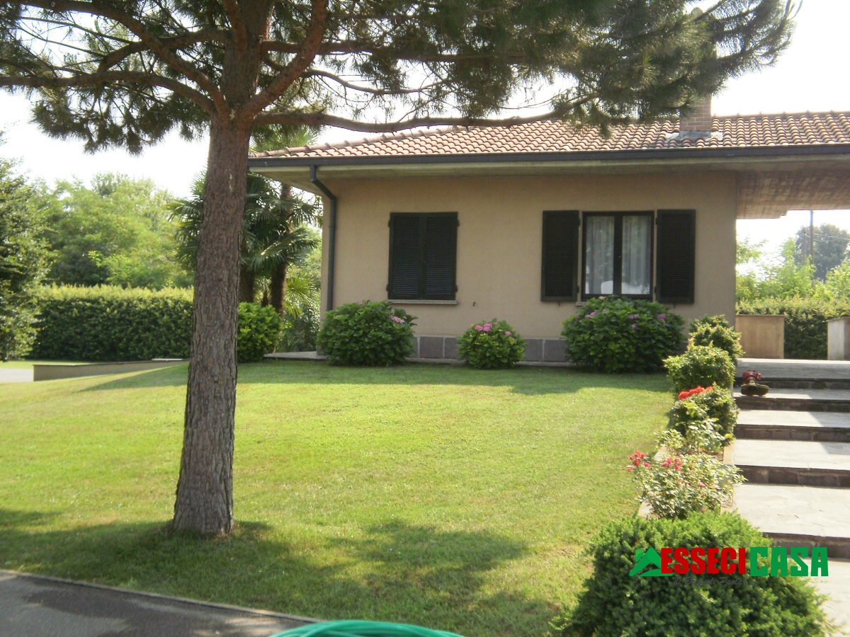 Villa singola Casirate d'Adda BG1200921